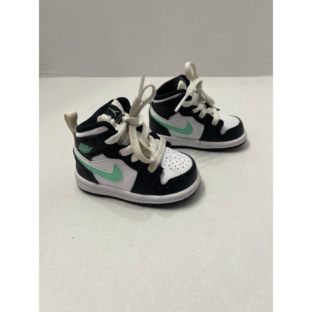 Nike Kids Sneakers Black and Green